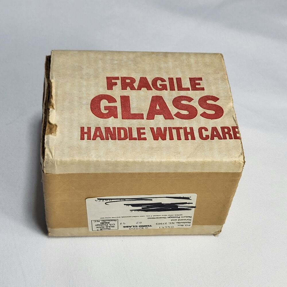 Campbell Kids Season’s Greetings 1987 Collectors Edition Frosted Glass Ornament - Picture 8 of 8